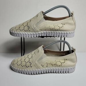 ILSE JACOBSEN Tulip Slip-On Flat Shoes Womens 39 Laser Cut Comfort Sneaker 3471